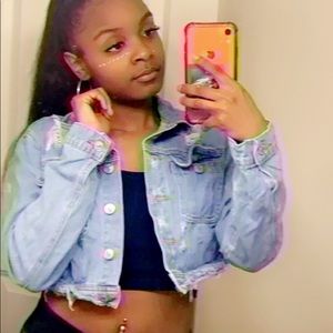 Meet your Posher, Taja